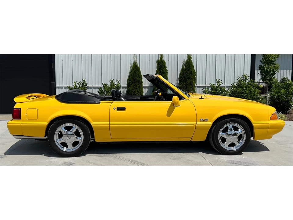 1993 Ford Mustang 3rd Gen - Image 4 of 31
