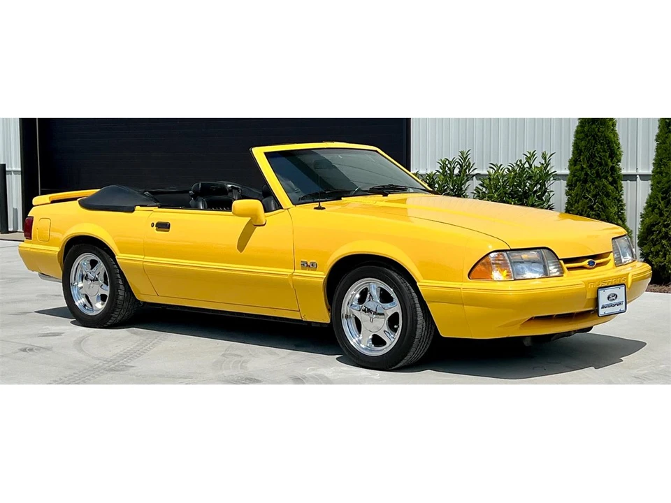 1993 Ford Mustang 3rd Gen - Image 8 of 31