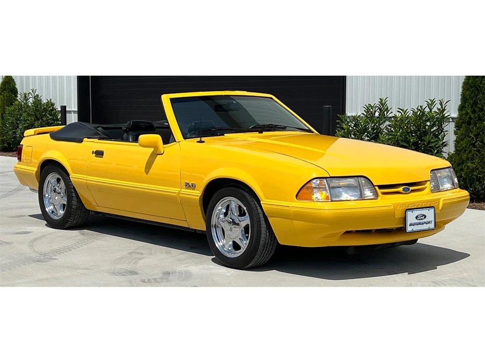 1993 Ford Mustang 3rd Gen - Image 9 of 31