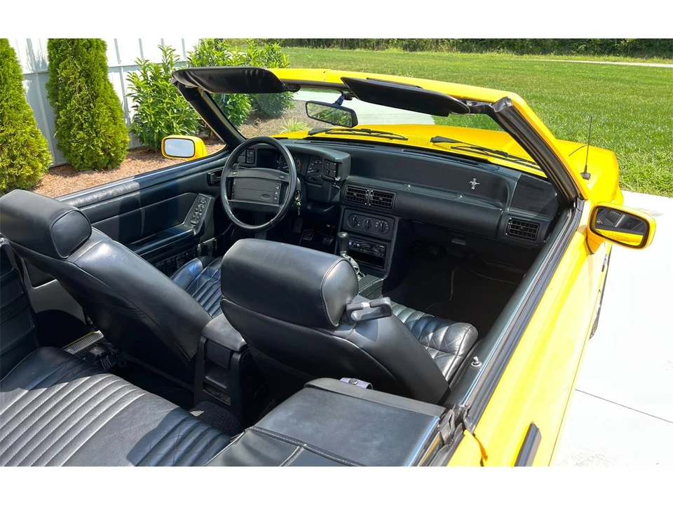 1993 Ford Mustang 3rd Gen - Image 11 of 31