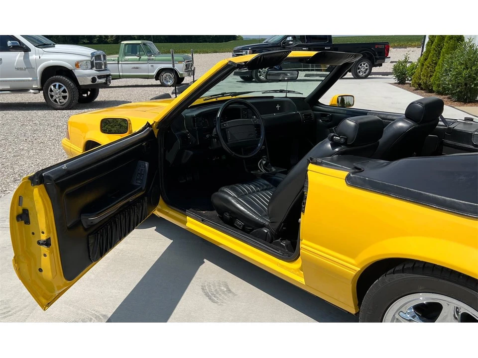 1993 Ford Mustang 3rd Gen - Image 21 of 31