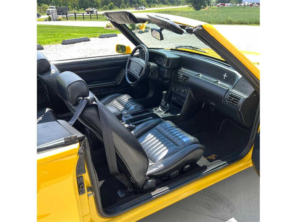 1993 Ford Mustang 3rd Gen - Image 29 of 31