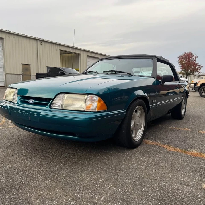 1993 Ford Mustang 3rd Gen - Image 2 of 13