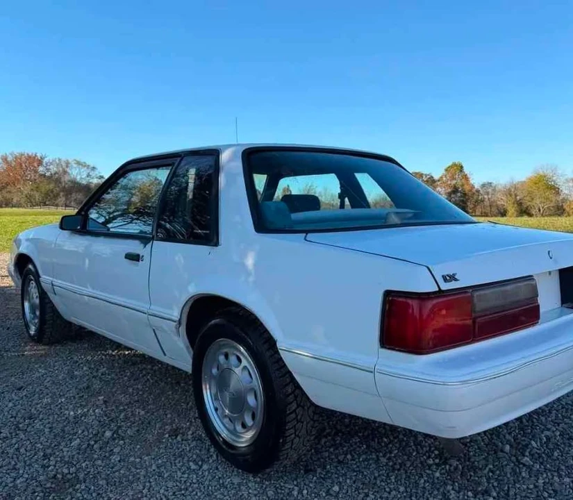 1993 Ford Mustang 3rd Gen - Image 3 of 8