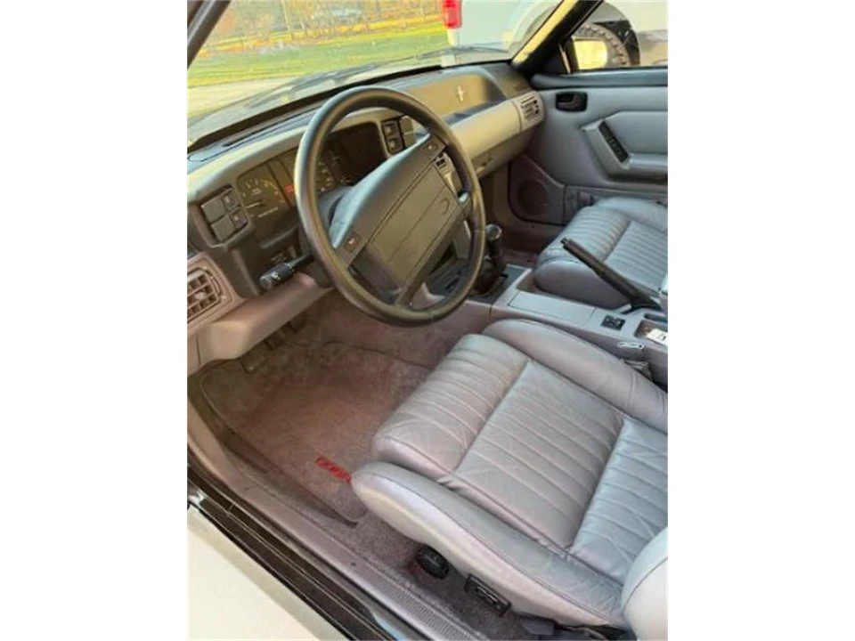 1993 Ford Mustang 3rd Gen - Image 4 of 15