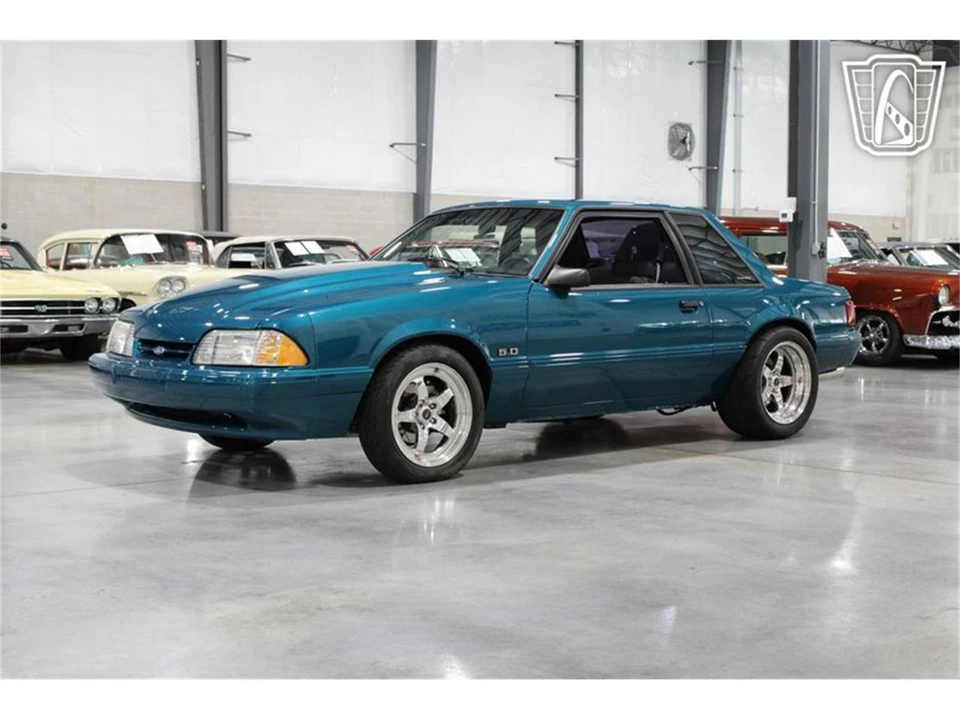 1993 Ford Mustang 3rd Gen - Image 14 of 31