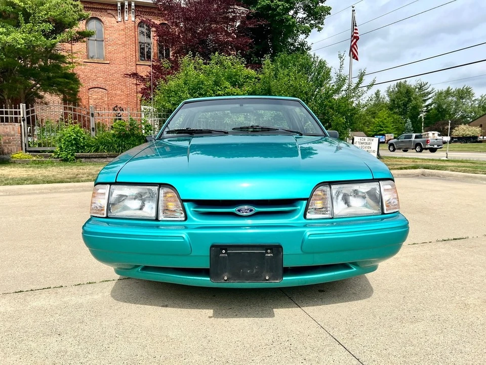 1993 Ford Mustang 3rd Gen - Image 2 of 10