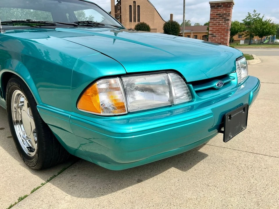 1993 Ford Mustang 3rd Gen - Image 17 of 31