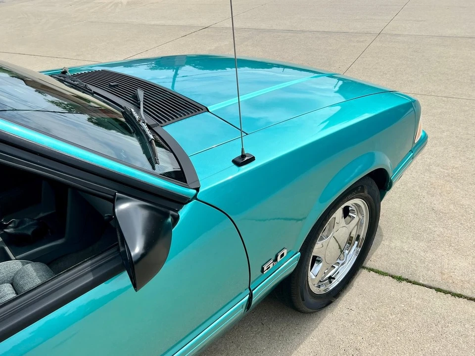1993 Ford Mustang 3rd Gen - Image 28 of 31