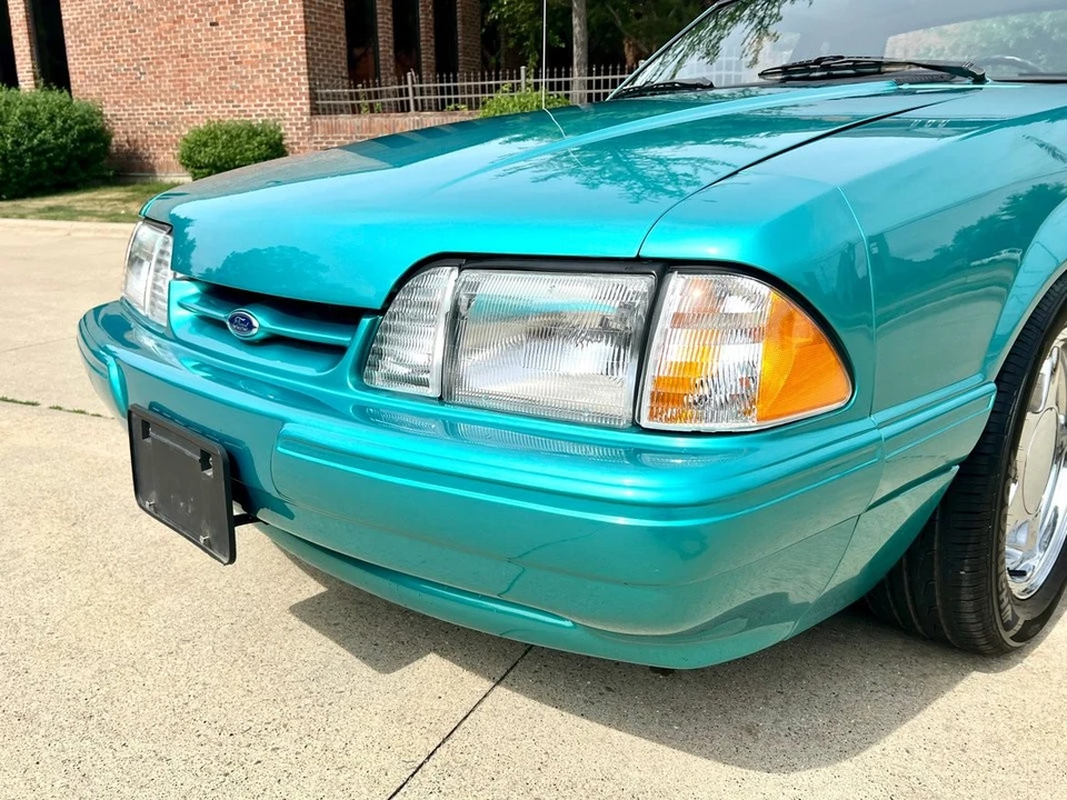 1993 Ford Mustang 3rd Gen - Image 16 of 31
