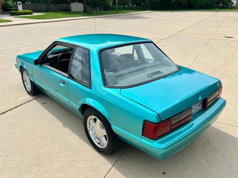 1993 Ford Mustang 3rd Gen - Image 14 of 31