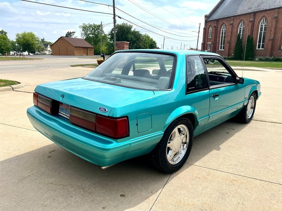 1993 Ford Mustang 3rd Gen - Image 5 of 31