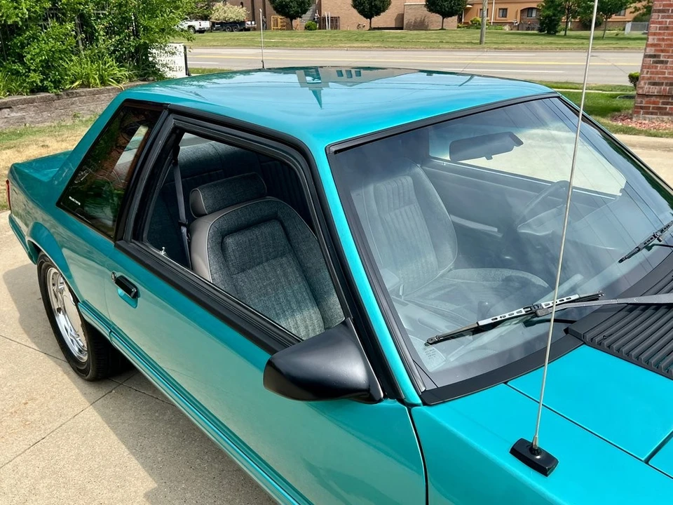 1993 Ford Mustang 3rd Gen - Image 29 of 31