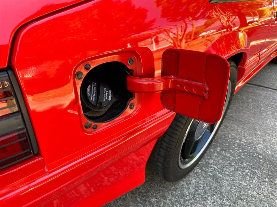 1993 Ford Mustang 3rd Gen - Image 27 of 31
