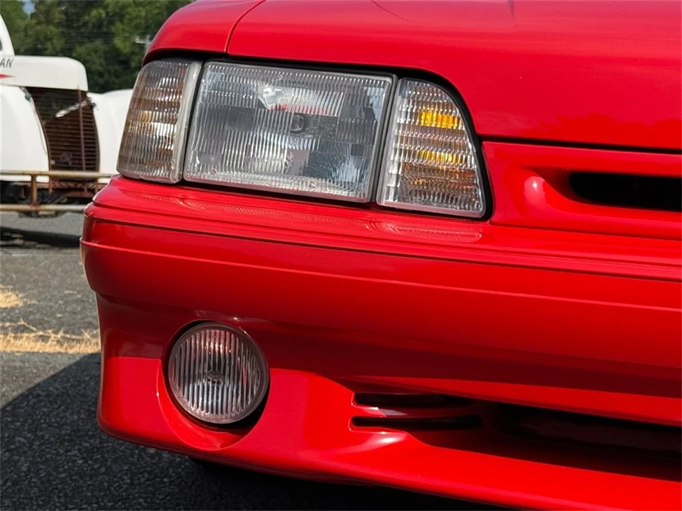 1993 Ford Mustang 3rd Gen - Image 2 of 31