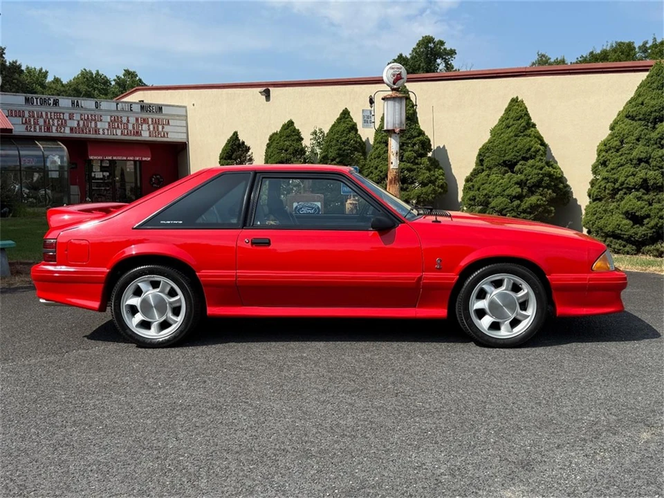 1993 Ford Mustang 3rd Gen - Image 24 of 31