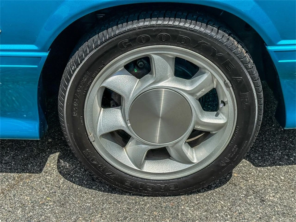 1993 Ford Mustang 3rd Gen - Image 29 of 31