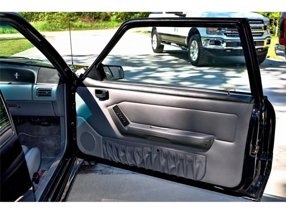 1993 Ford Mustang 3rd Gen - Image 26 of 31