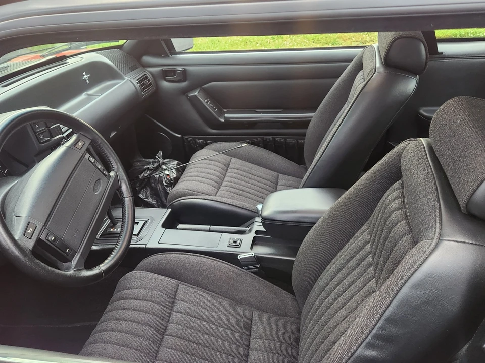 1993 Ford Mustang 3rd Gen - Image 2 of 21