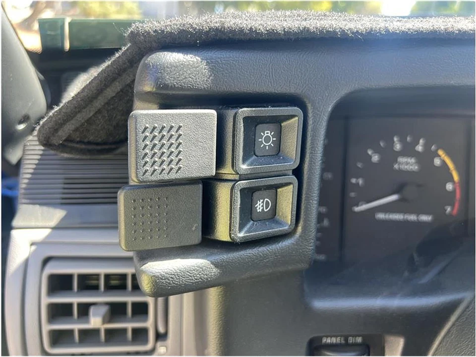 1993 Ford Mustang 3rd Gen - Image 29 of 31