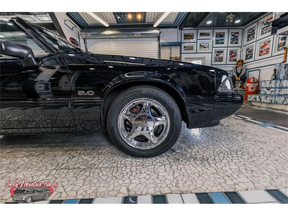 1993 Ford Mustang 3rd Gen - Image 19 of 31