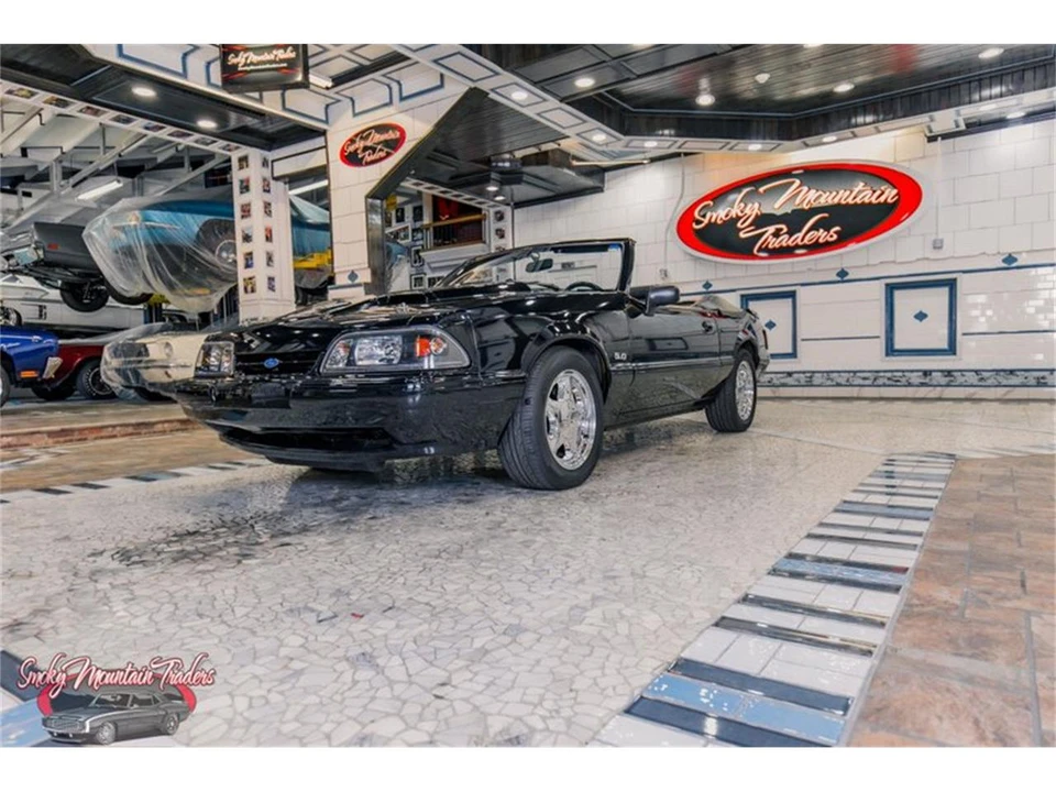 1993 Ford Mustang 3rd Gen - Image 4 of 31