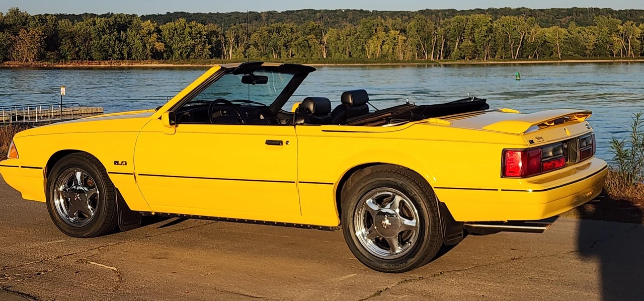 1993 Ford Mustang 3rd Gen - Image 2 of 21