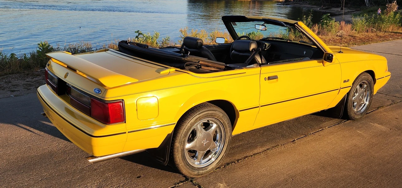 1993 Ford Mustang 3rd Gen - Image 19 of 21