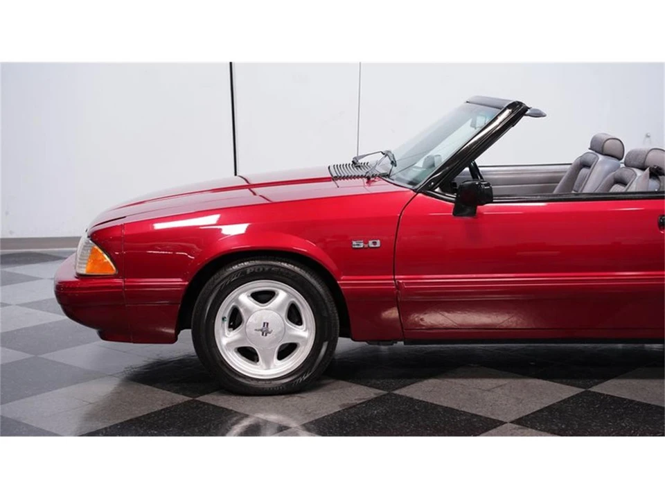 1993 Ford Mustang 3rd Gen - Image 20 of 31