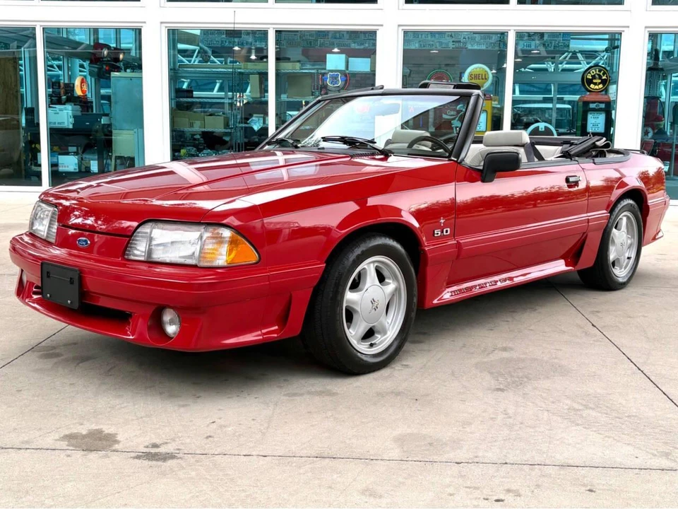 1993 Ford Mustang 3rd Gen - Image 11 of 31