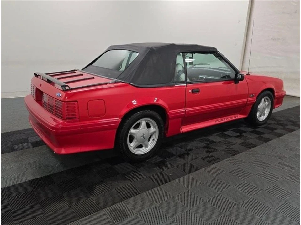 1993 Ford Mustang 3rd Gen - Image 4 of 9