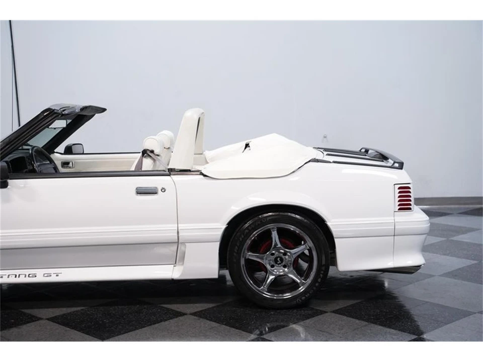 1993 Ford Mustang 3rd Gen - Image 20 of 31