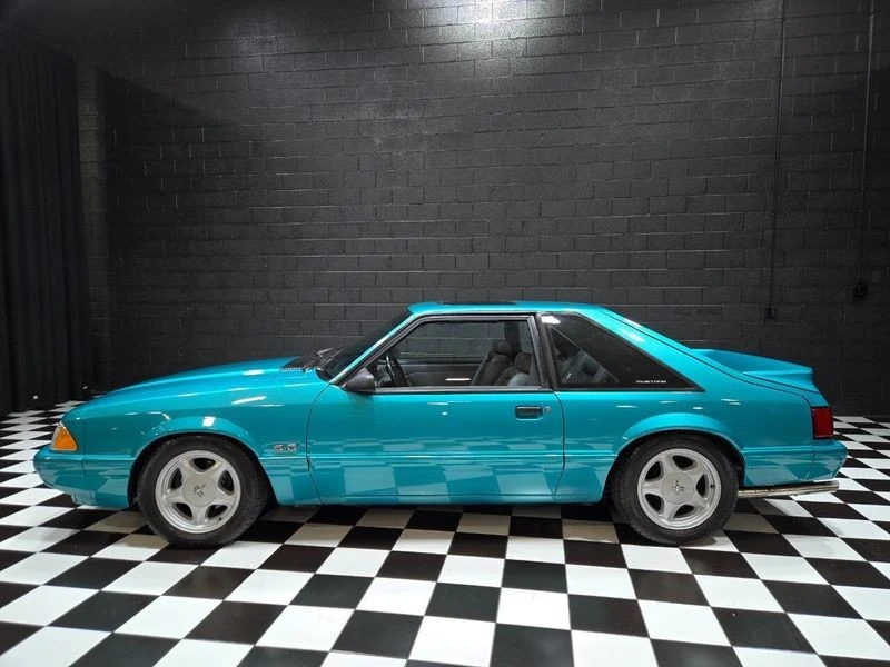 1993 Ford Mustang 3rd Gen - Image 2 of 12