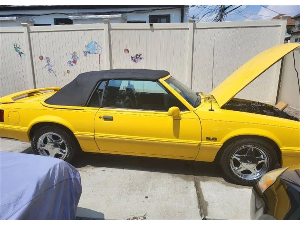 1993 Ford Mustang 3rd Gen - Image 2 of 17