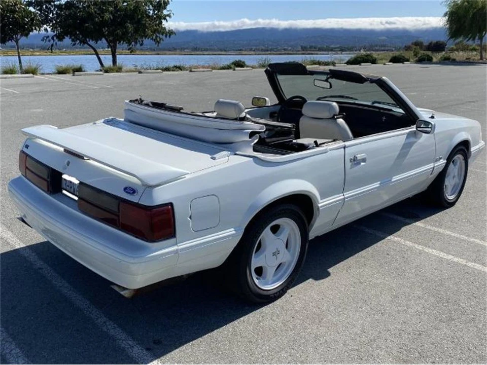 1993 Ford Mustang 3rd Gen - Image 3 of 13