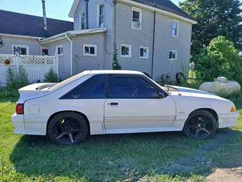 1993 Ford Mustang Bullitt Coupe