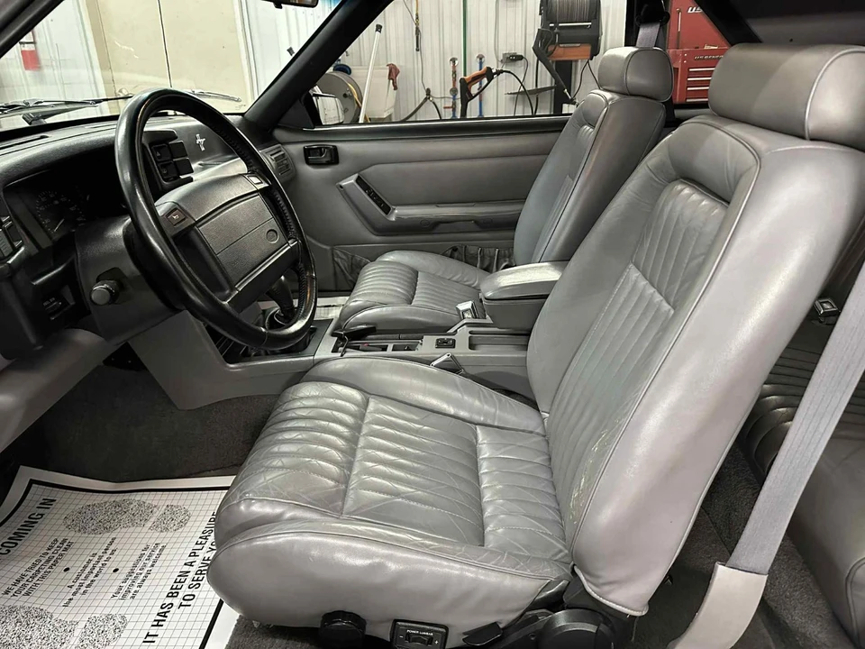 1993 Ford Mustang Cobra R 3rd Gen - Image 5 of 11