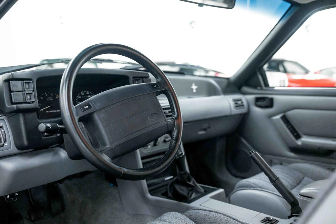 1993 Ford Mustang Cobra R 3rd Gen - Image 2 of 31