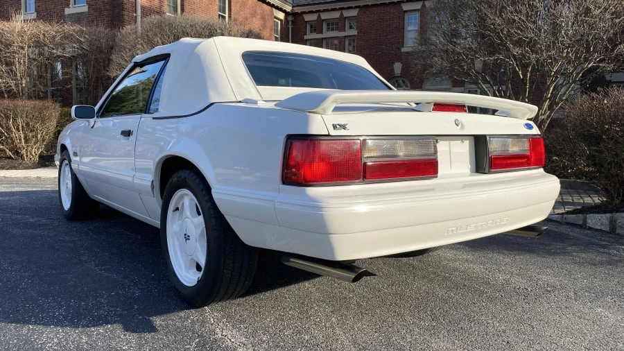 1993 Ford Mustang 3rd Gen - Image 2 of 27
