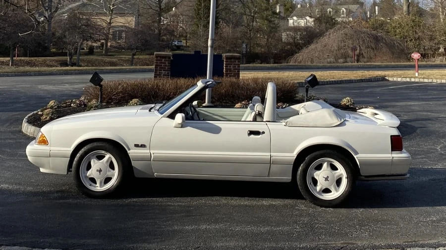 1993 Ford Mustang 3rd Gen - Image 23 of 27