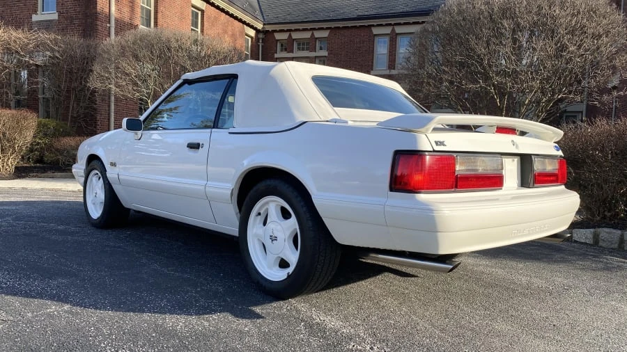 1993 Ford Mustang 3rd Gen - Image 24 of 27