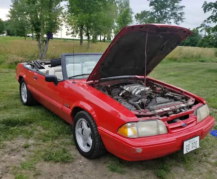 1993 Ford Mustang Convertible 2D