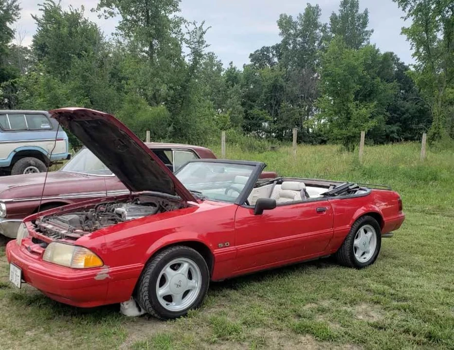 1993 Ford Mustang 3rd Gen - Image 2 of 4