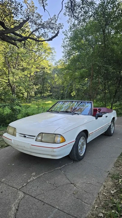 1993 Ford Mustang 3rd Gen - Image 2 of 6