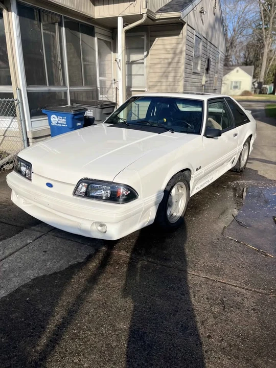 1993 Ford Mustang 3rd Gen - Image 2 of 10