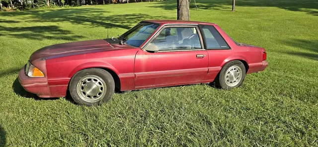 1993 Ford Mustang Coupe 2D