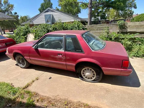 1993 Ford Mustang Coupe 2D