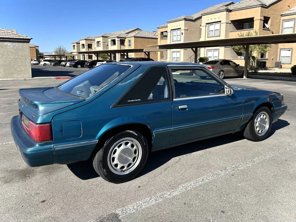 1993 Ford Mustang 3rd Gen - Image 3 of 10
