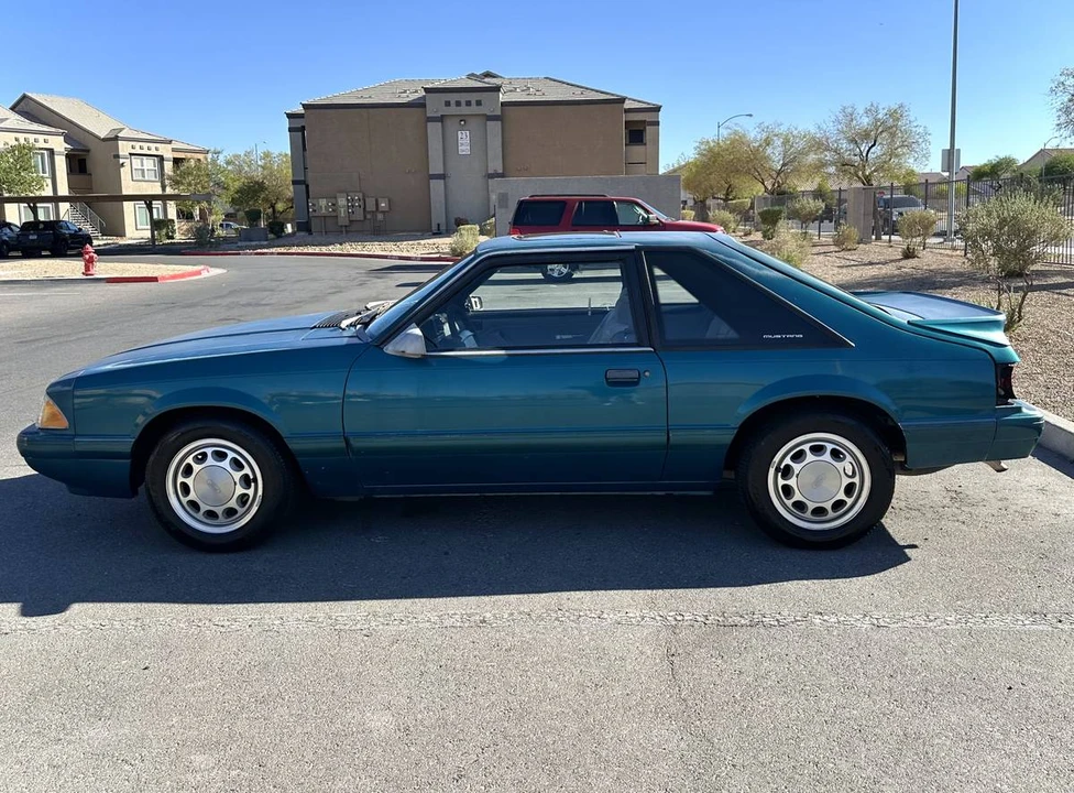 1993 Ford Mustang 3rd Gen - Image 6 of 10
