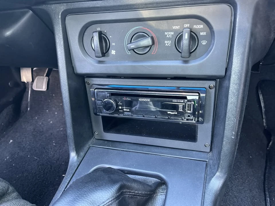 1993 Ford Mustang GT 3rd Gen - Image 16 of 17
